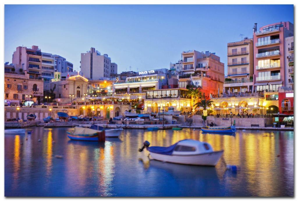 Spectacular Apartment Valletta And Harbour Views Sliema Exterior photo